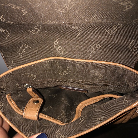 Born Concept bøc Tan cross body bag with adjustable strap. - Picture 5 of 6